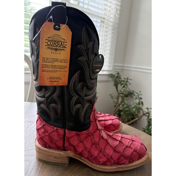 Corral Boots Shoes - Corral Women Pink Pirarucu Fish Skin Black Leather Western Boot A4386 Square Toe